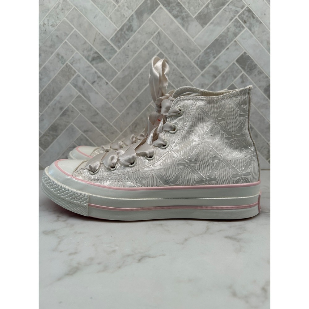 Converse Chuck Taylor All Star High Top Sneakers Flower Womens Size 7 Ribbon